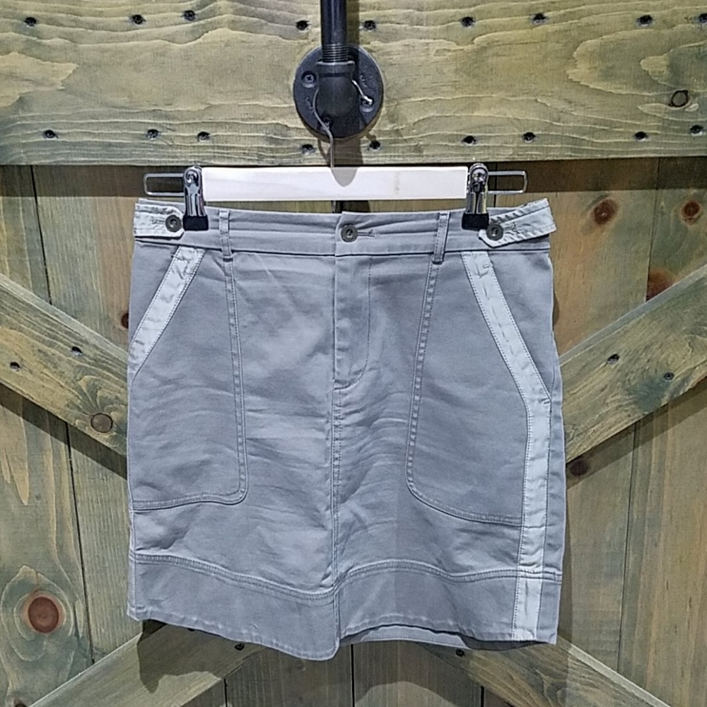 CLUB MONACO CASUAL MINI SKIRT SIZE 0 NEUTRAL WARDROBE CAPSULE WORTHY